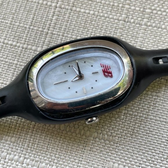 New Balance Women Watch Black Rubber Band Sport Analog Quartz Watch - Picture 4 of 11
